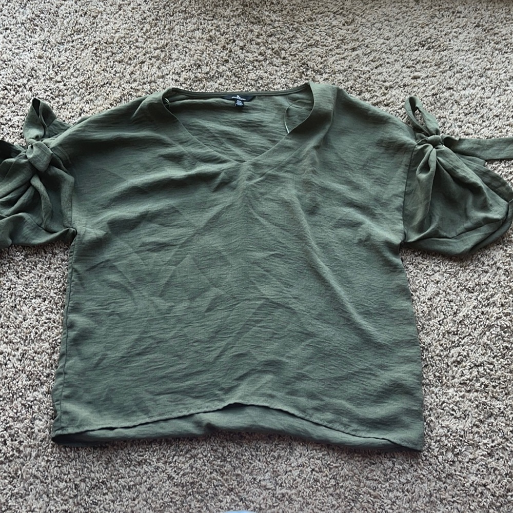 Jules & Leopold top